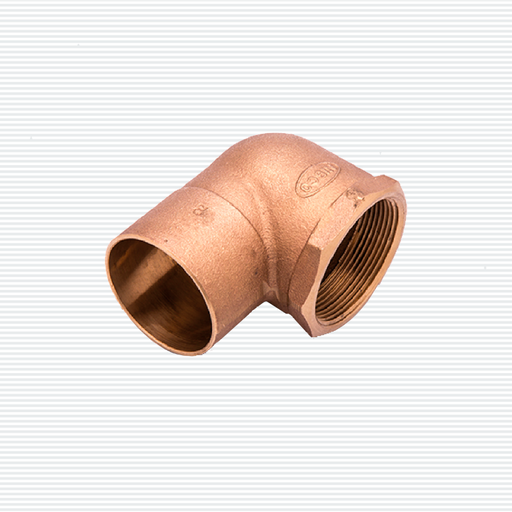 CODO 90° SOLDABLE CON CUERDA INTERNA DE COBRE: Codo de cobre con rosca interna; conexiones seguras y duraderas.
