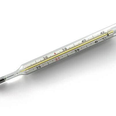 como funciona un termometro de mercurio; El termómetro de mercurio cuenta con un cuerpo de vidrio resistente que protege su mecanismo interno, garantizando durabilidad.