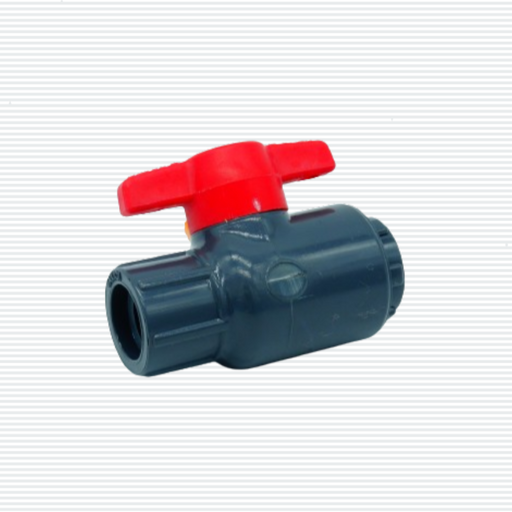 Válvula de Bola Roscada de PVC resistente y fácil de instalar, ideal para sistemas de agua y líquidos no corrosivos.